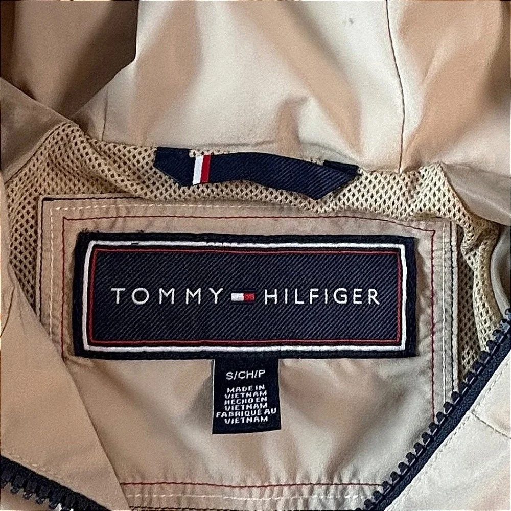 Tommy Hilfiger Mens Small Beige Hooded Windbreaker Jacket Mesh Lined Full Zip
